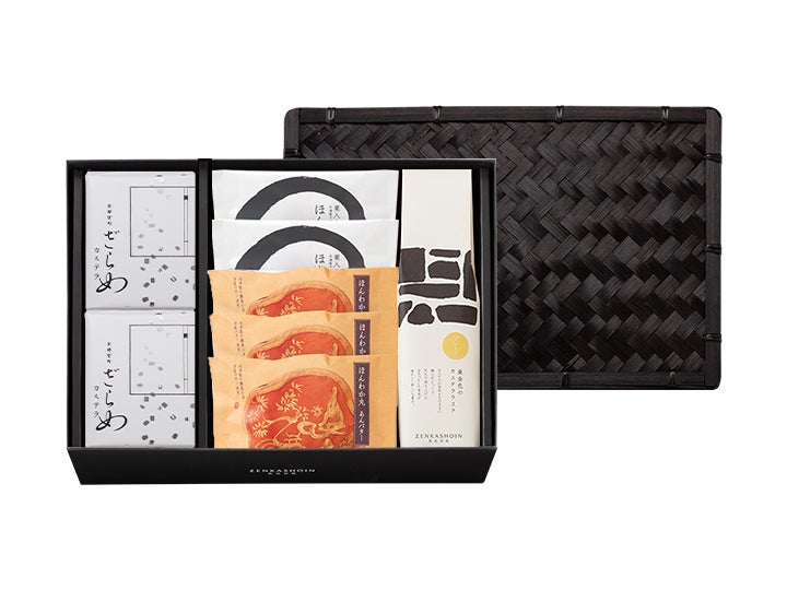ざらめカステラ2個/ほんわか丸(どら焼き)あんバター3個/ほんわか丸(栗入りどら焼き)2個/黄金色のカステララスク1箱の詰合せ